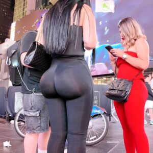 Mature Latina Baddie in Lovely Wedged Black Pants!