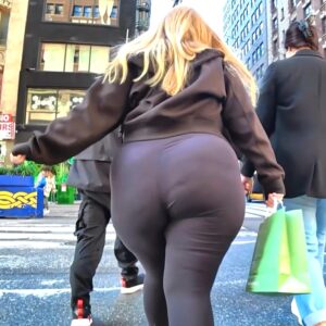 EPIC BBW PAWG Booty in See-Thru Leggings!! 🤯🤯🤯