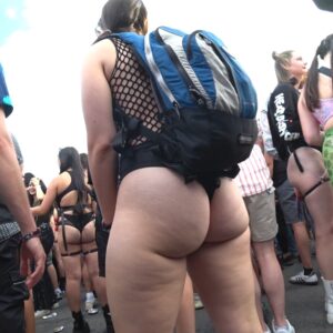 Super Raver PAWG w/ Most Cuffed Booty!! [Part 3 of 4]