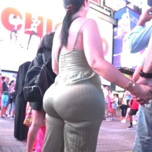 JUMBO Booty Latina GILF in Green Pants!!