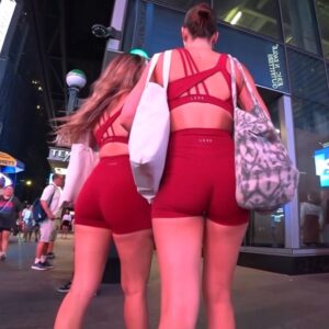 Amazon Slender Bite-size Pretty Russian Snow Bunnies in All-Red Outfits!!